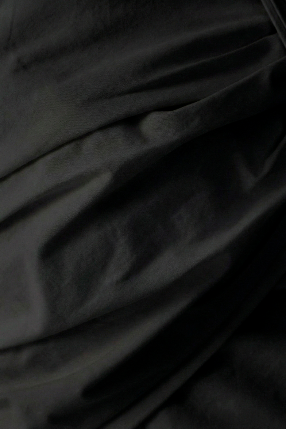 Black One-Shoulder Ruched Cotton Blouse_6