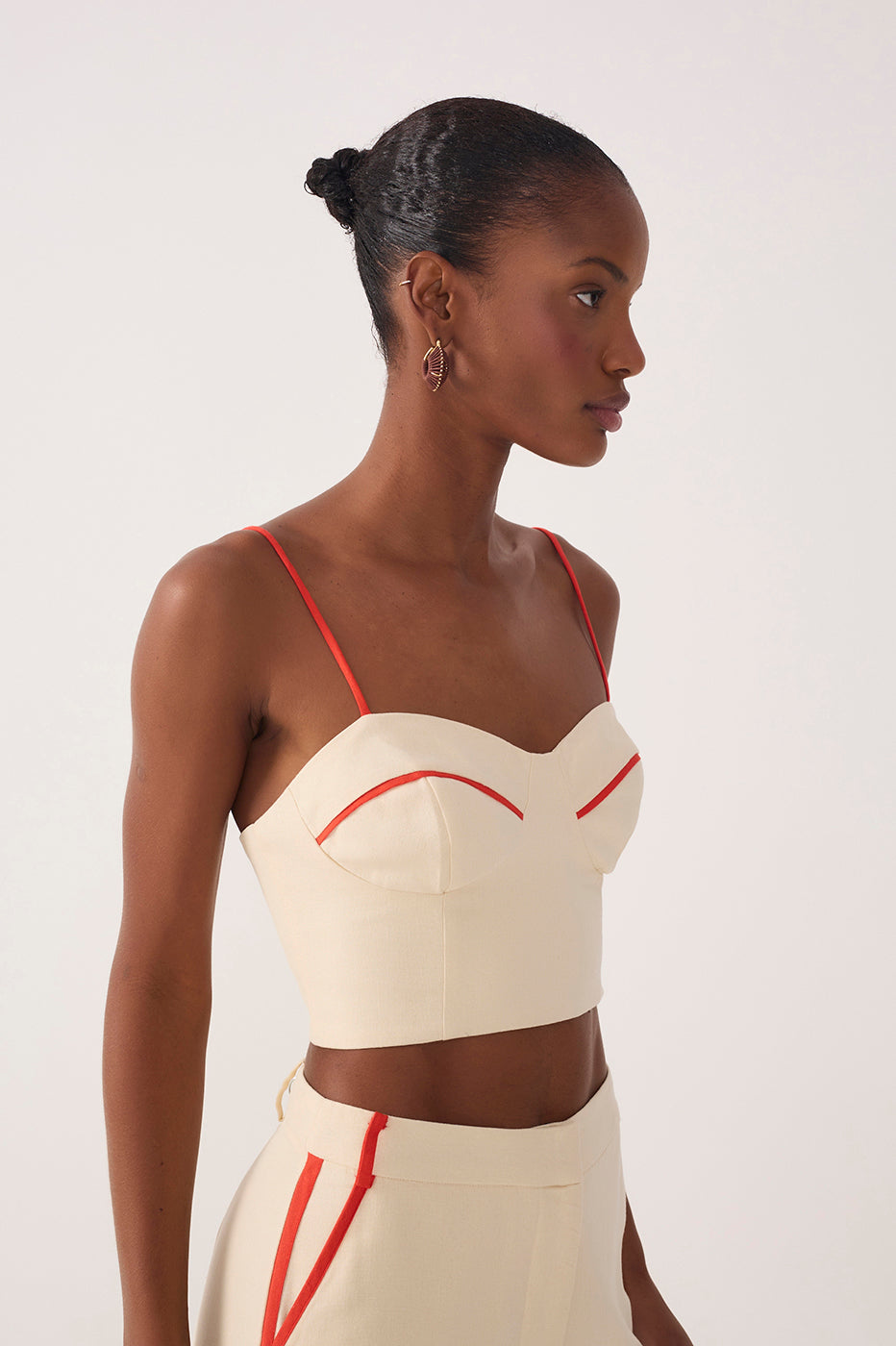Linen Piped Cutouts Top_3