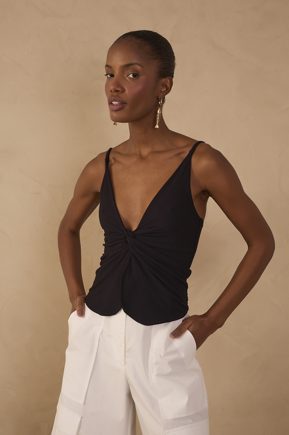 Twisted Front Crepe Knit Blouse_1