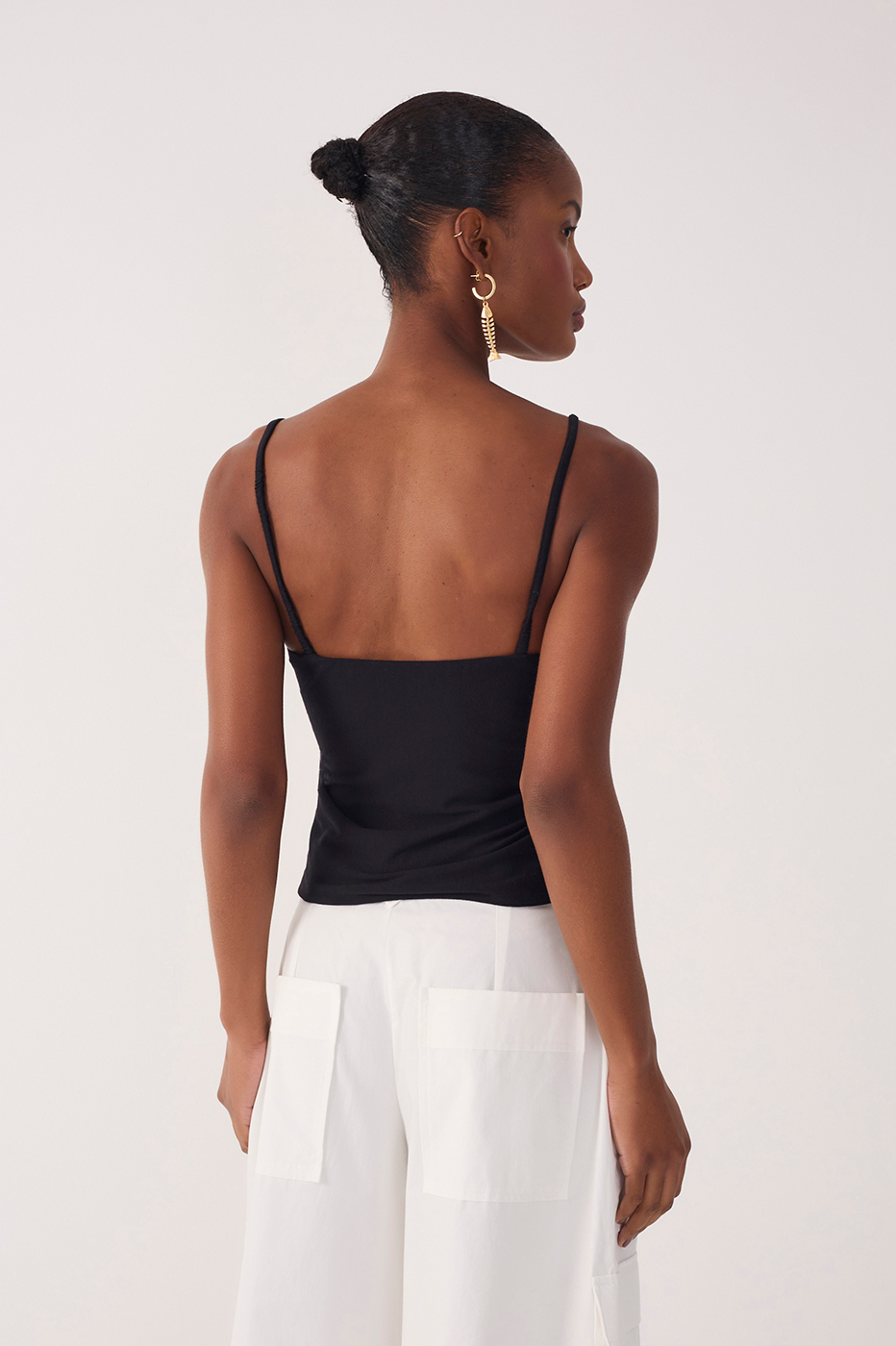 Twisted Front Crepe Knit Blouse_5