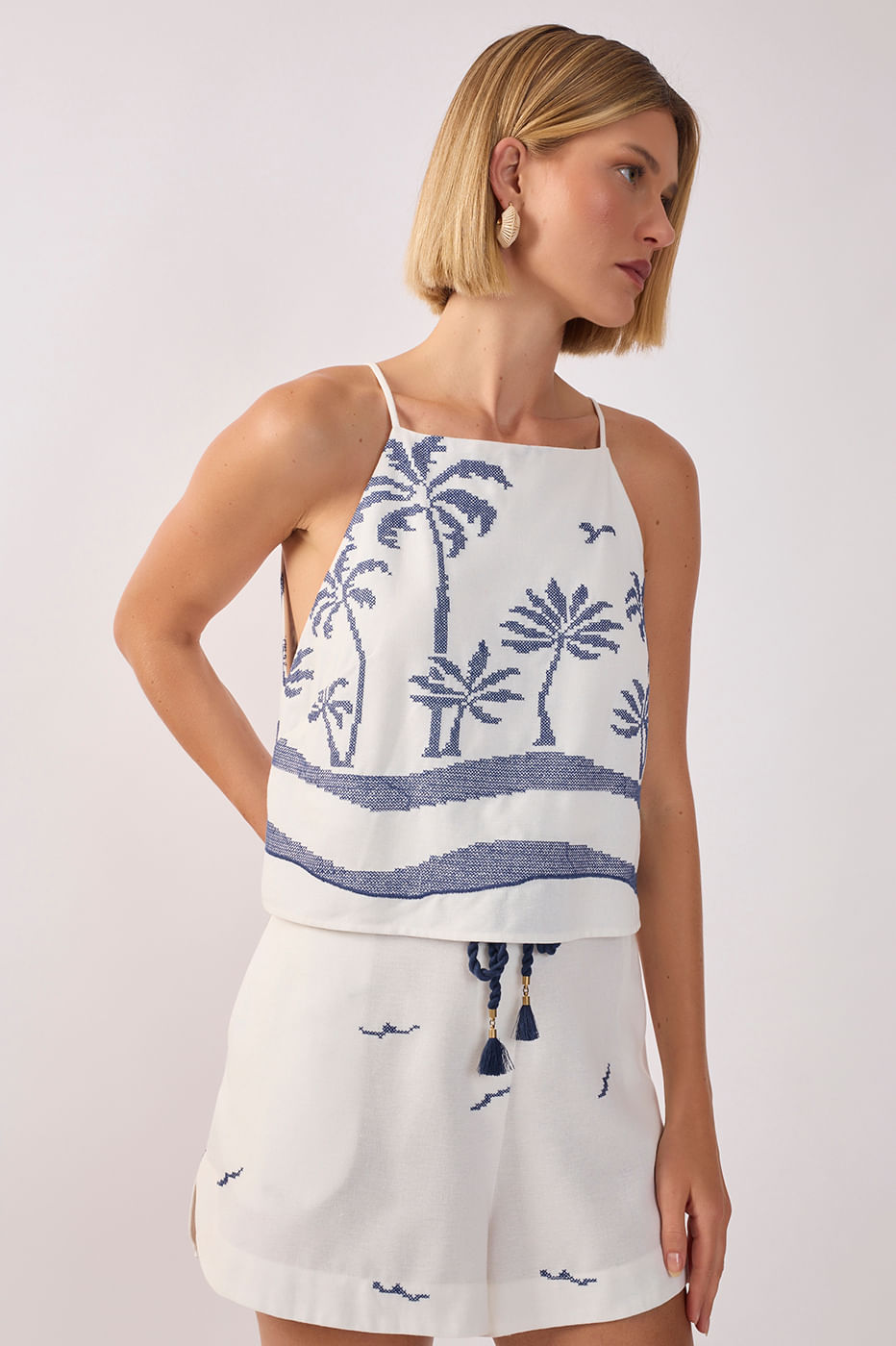 Embroidered Coconut Tree Linen Blouse_3