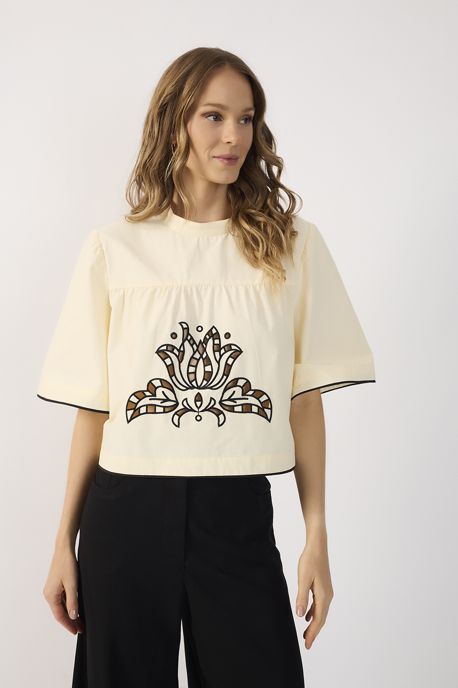 Embroidered Cotton Blouse_2