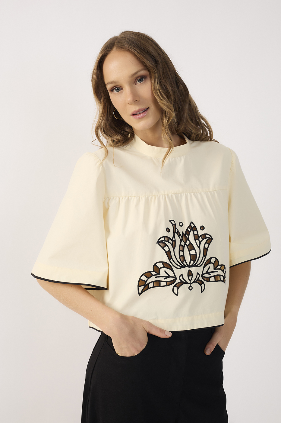 Embroidered Cotton Blouse_3