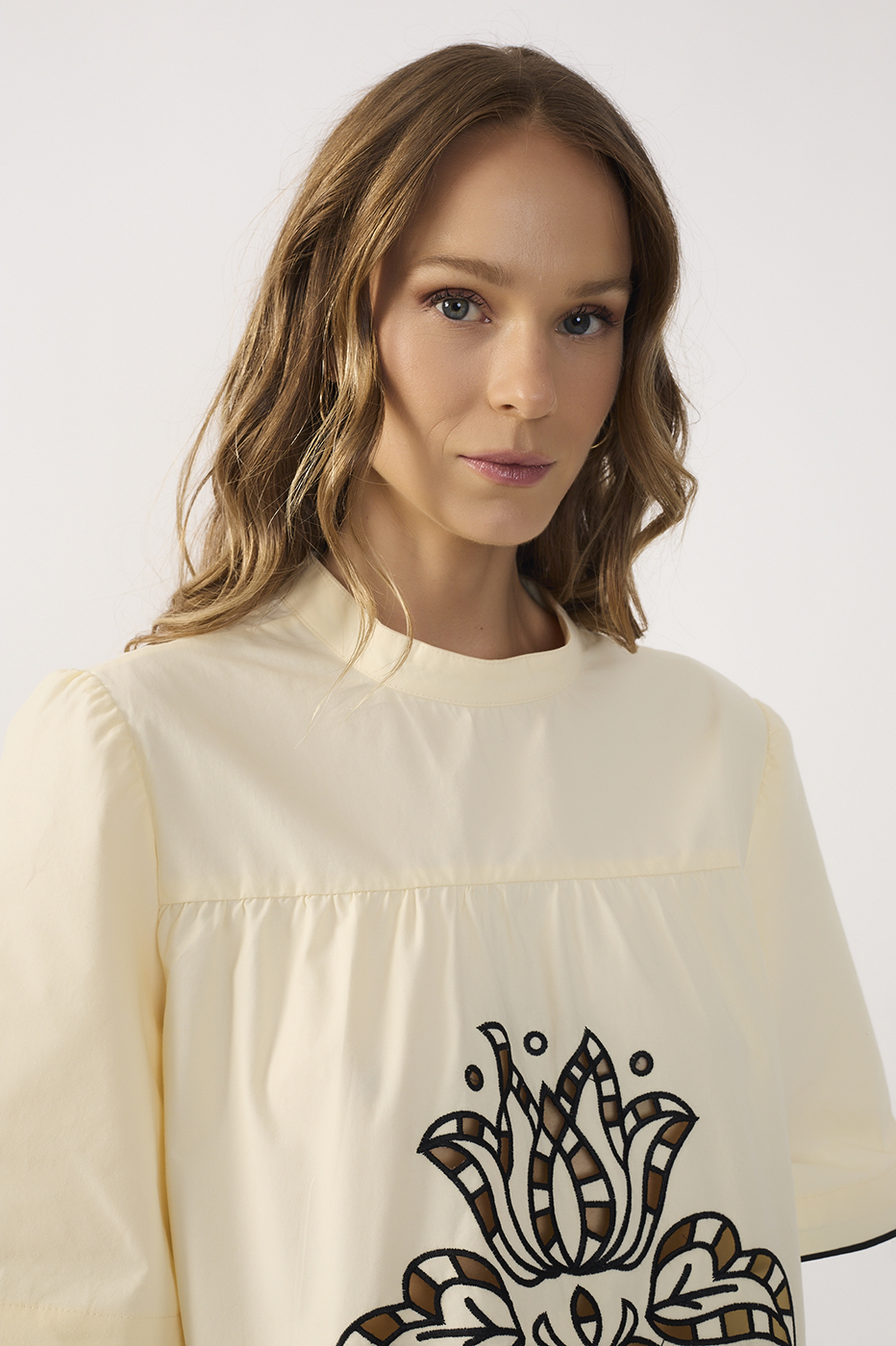 Embroidered Cotton Blouse_4