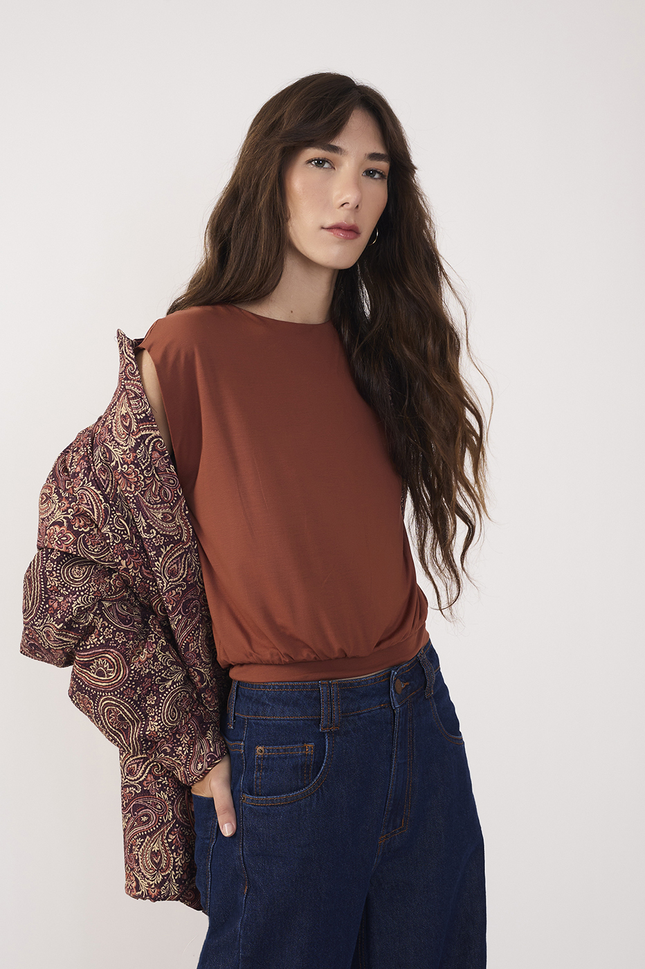 Padded Sleeveless Blouse_2