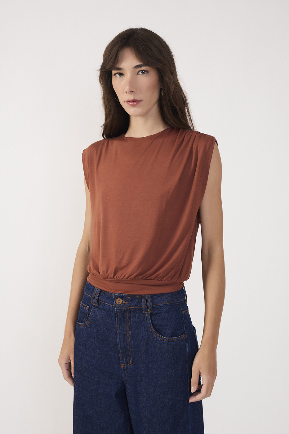 Padded Sleeveless Blouse_3