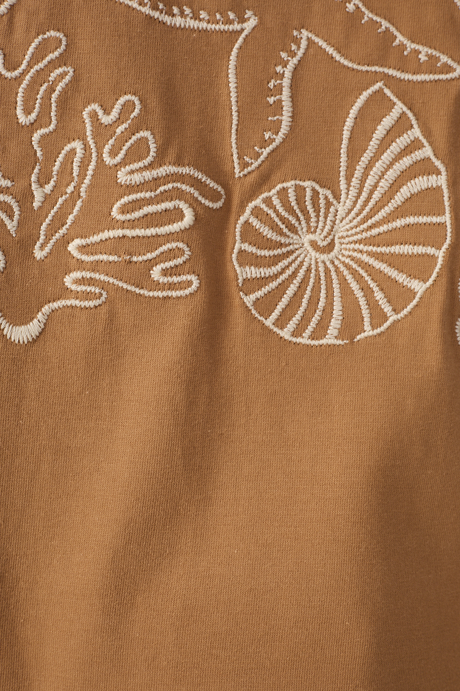 T-shirt Bordado Conchas