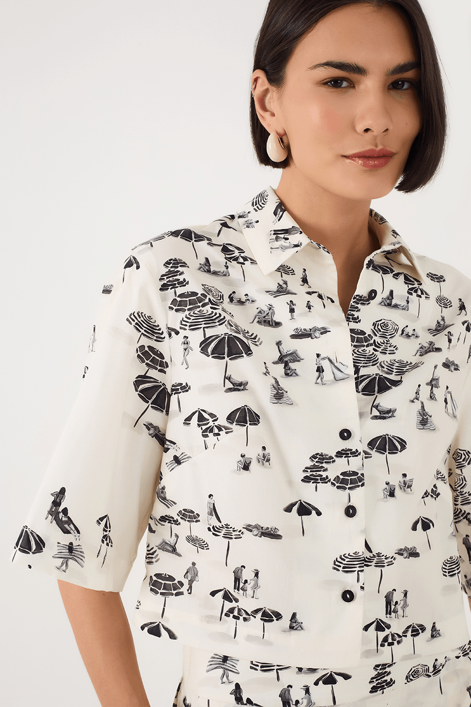 Off-White Areia Collared Buttoned Crop Shirt