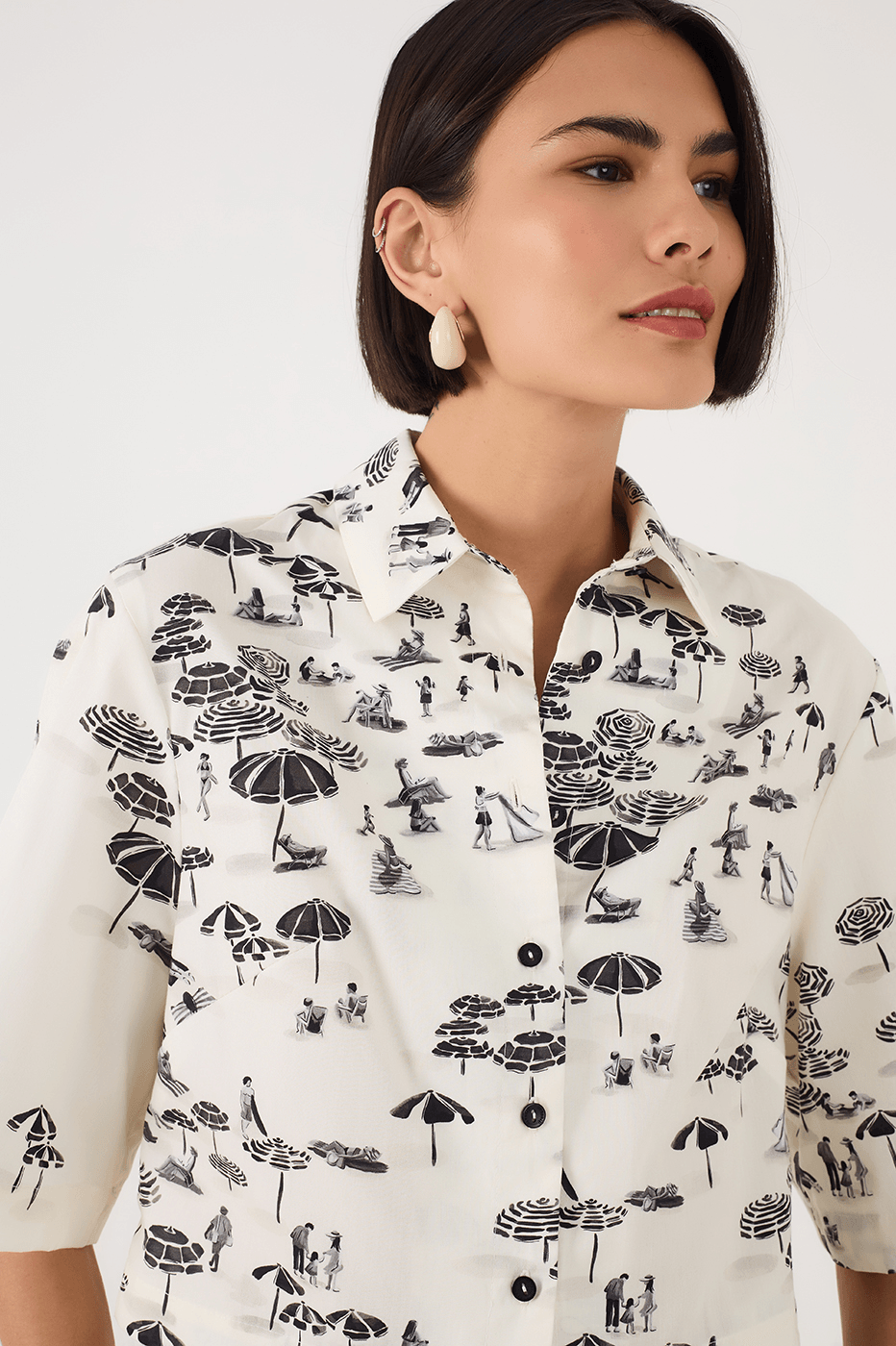 Off-White Areia Collared Buttoned Crop Shirt