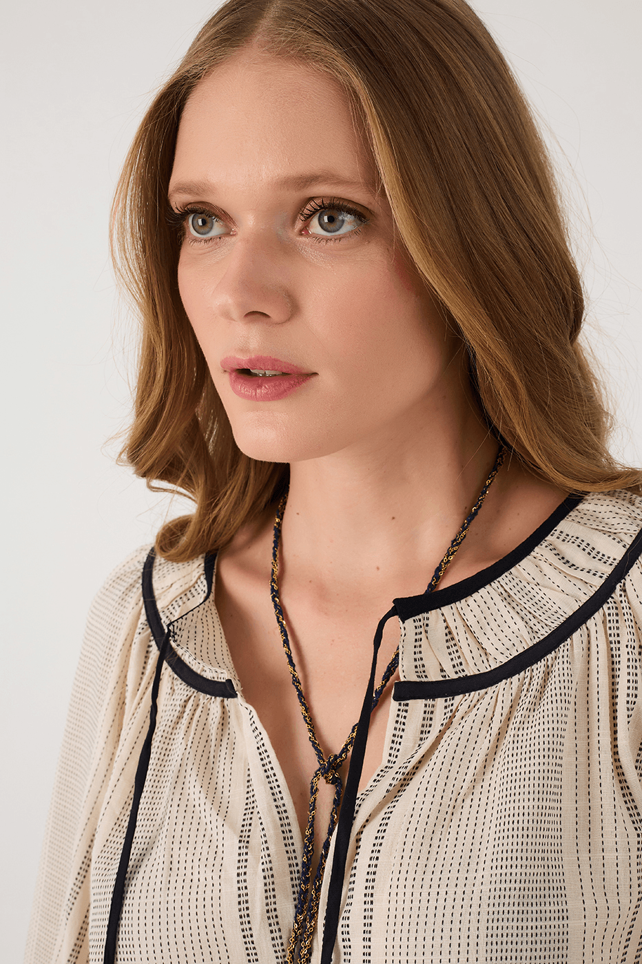 Off-White Front Ties Ruffle Blouse
