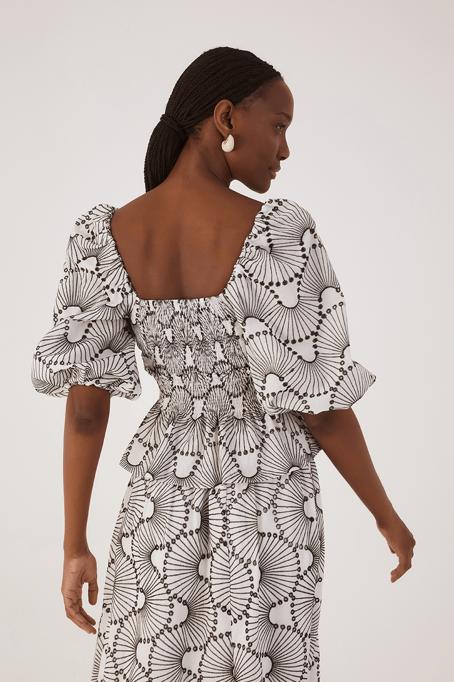 Off-White Embroidered Ondas Puff Sleeve Peplum Cotton Blouse