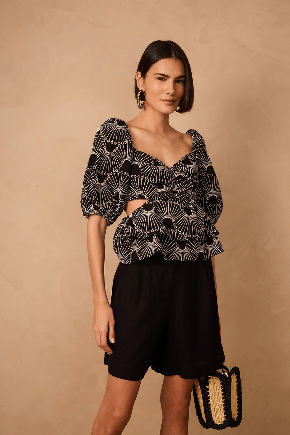 Black Embroidered Ondas Puff Sleeve Peplum Cotton Blouse