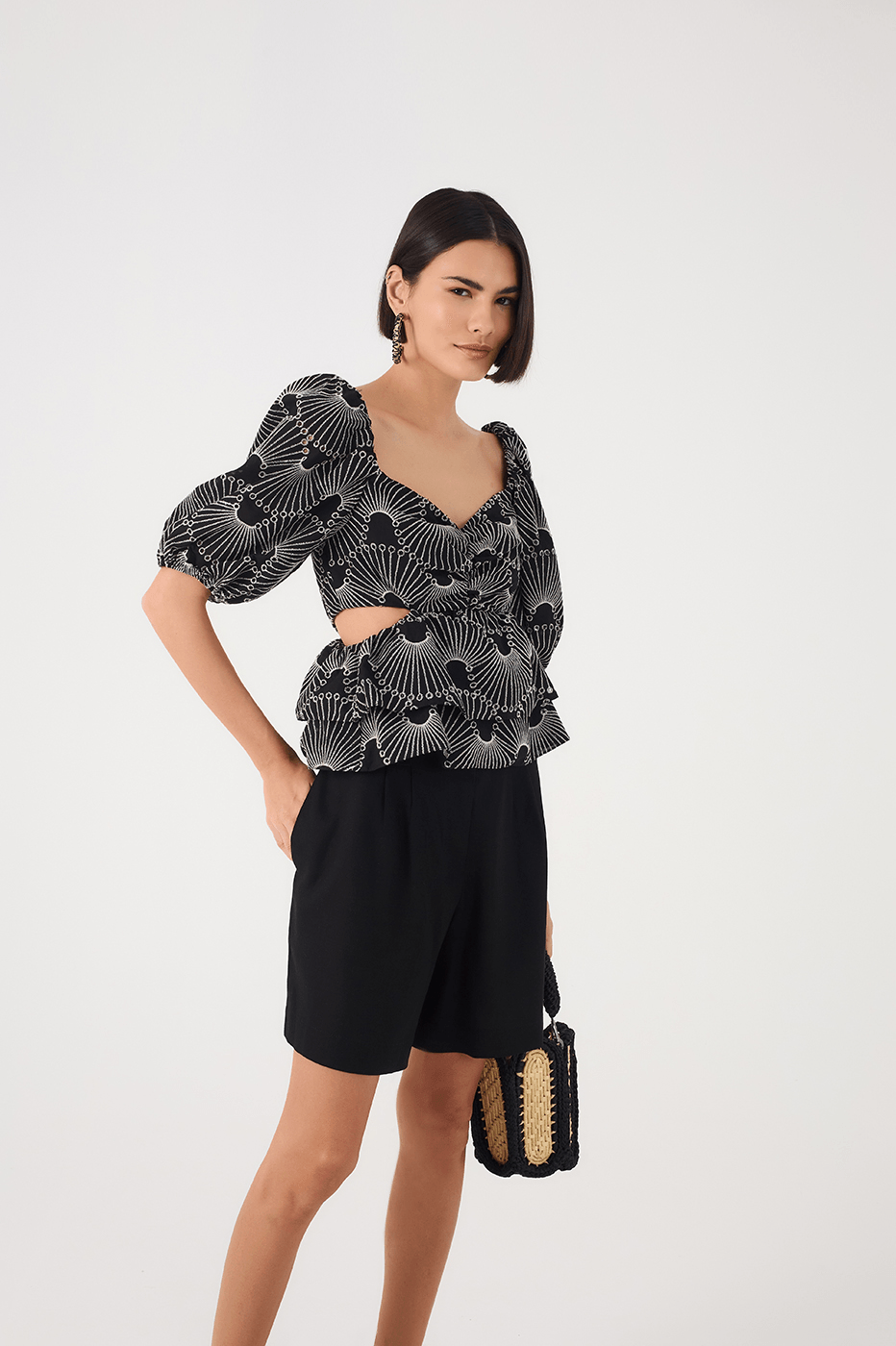 Black Embroidered Ondas Puff Sleeve Peplum Cotton Blouse
