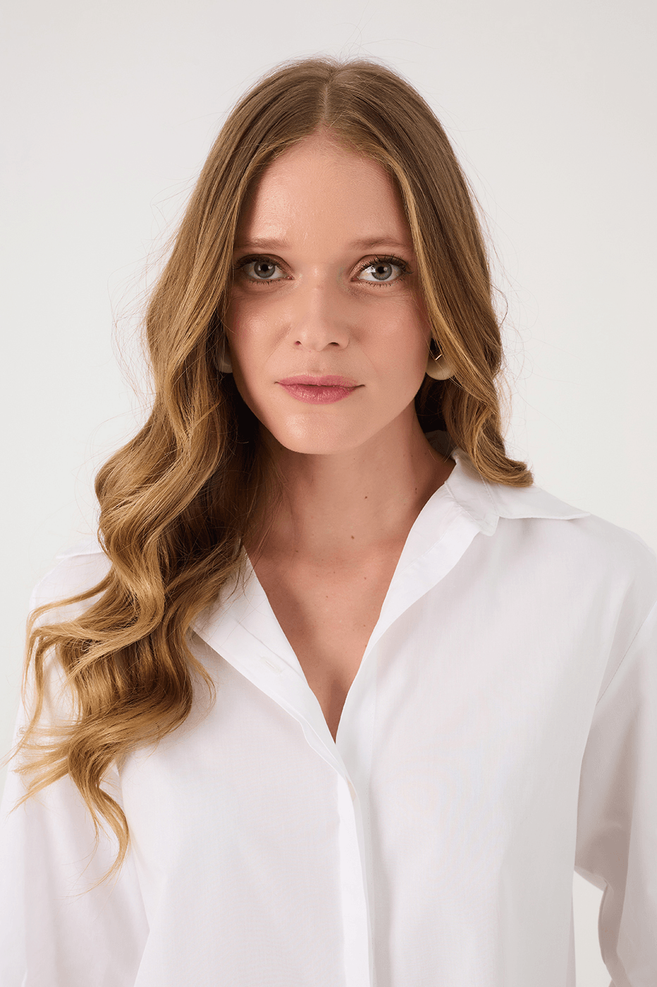White Collared Buttoned Cuff Ties Cotton Shirt