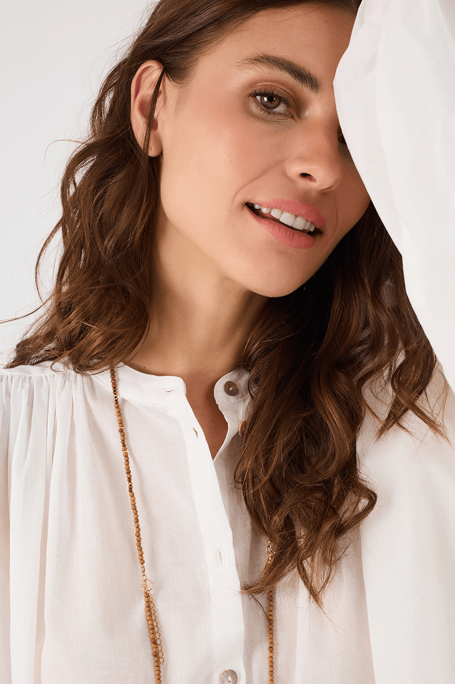 Off-White Buttoned Puff Sleeve Cotton Blouse