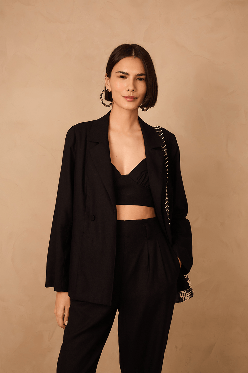 Black Sweetheart Neck Smocked Linen Crop Top_1