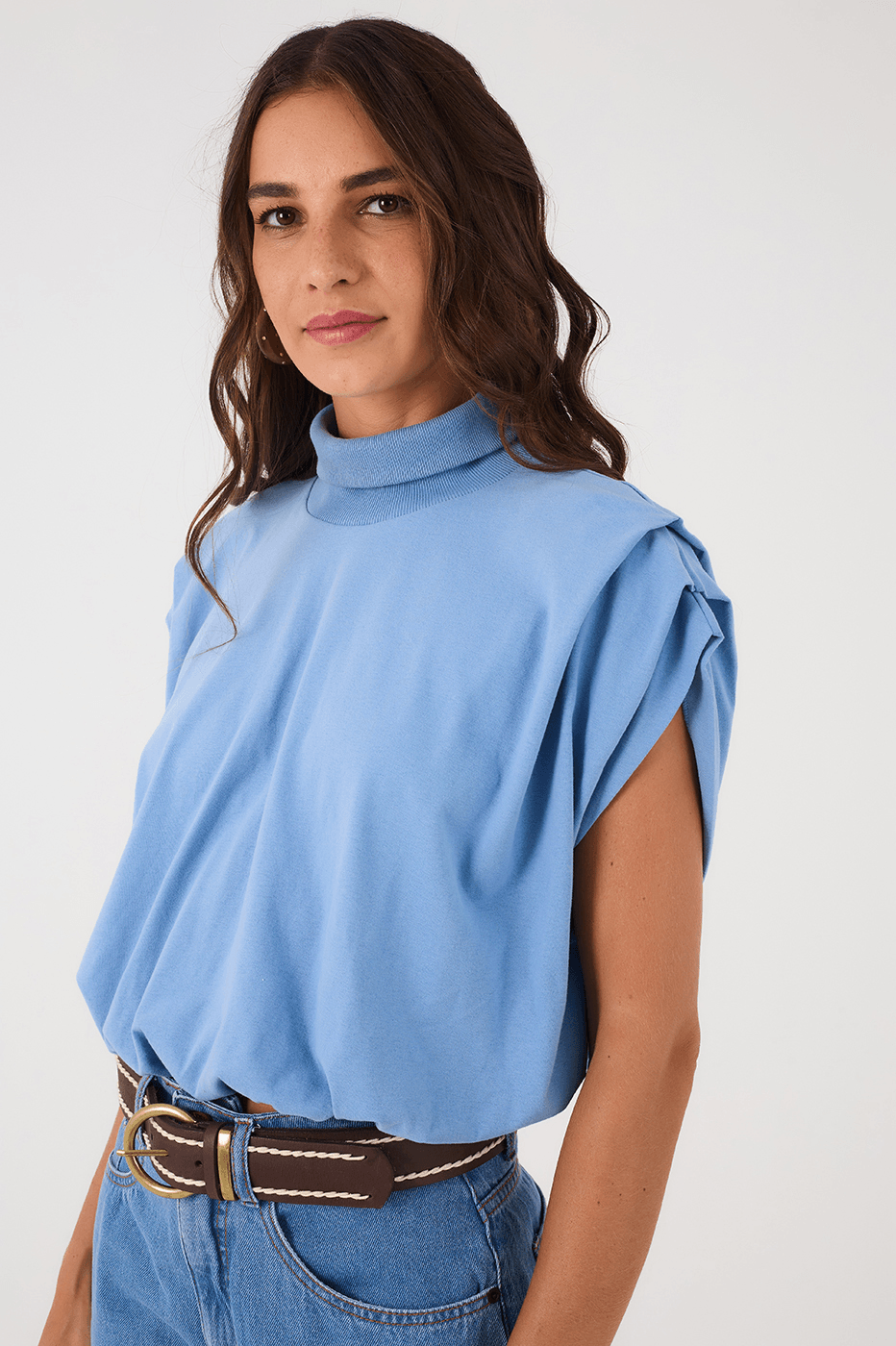 Azul Arpoador High Neck Pleat Sleeveless Crop T-Shirt