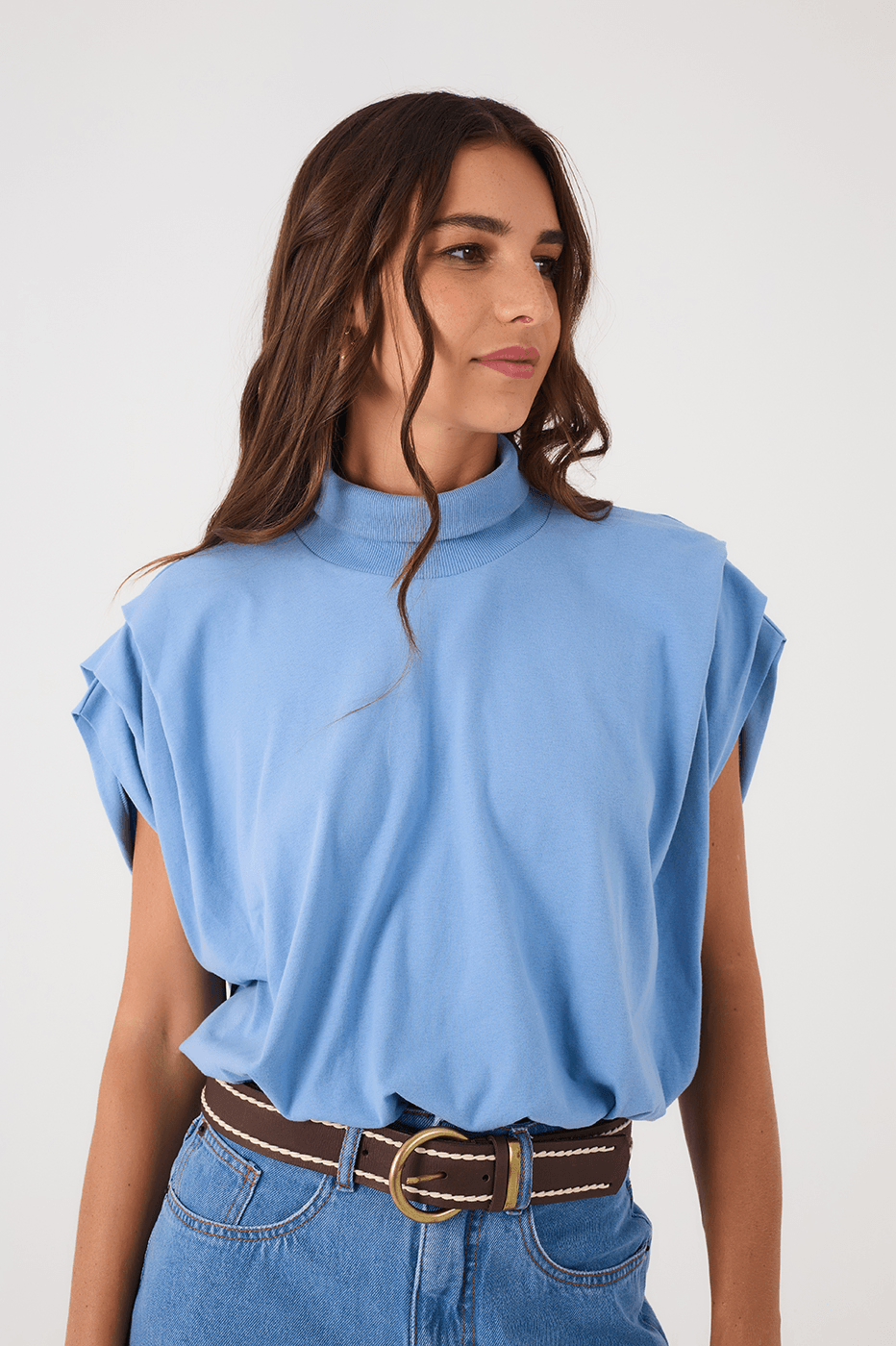 Azul Arpoador High Neck Pleat Sleeveless Crop T-Shirt