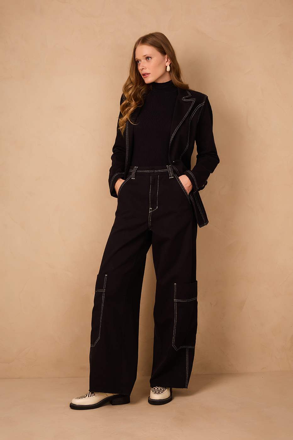 Black Leg Pockets Twill Pants