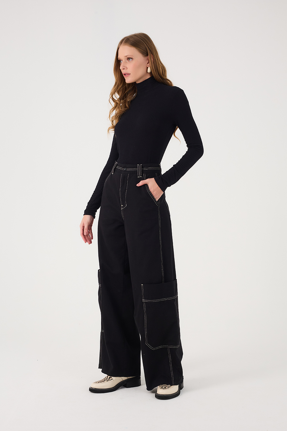 Black Leg Pockets Twill Pants