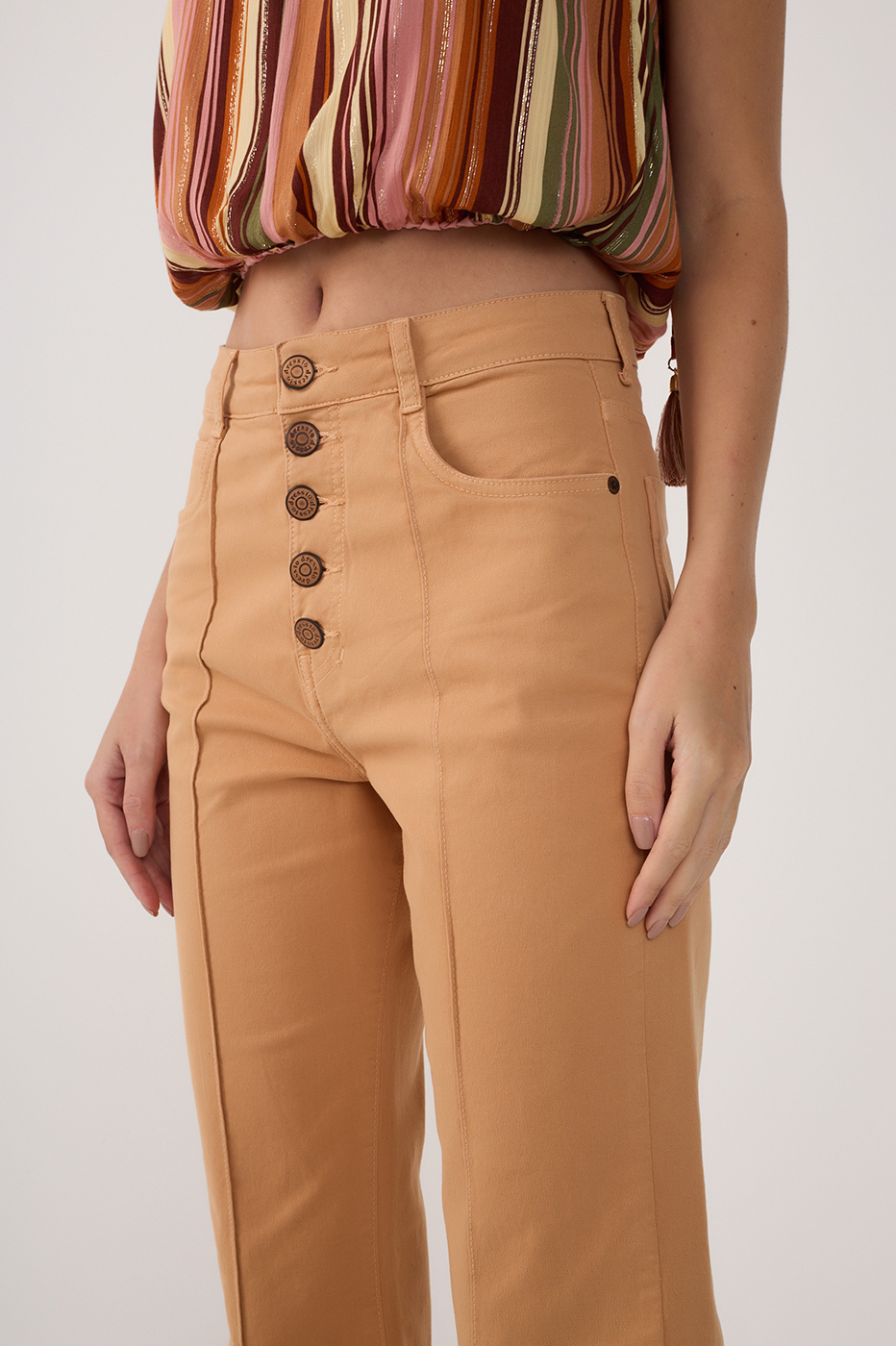 Cut-Out Color Twill Pants