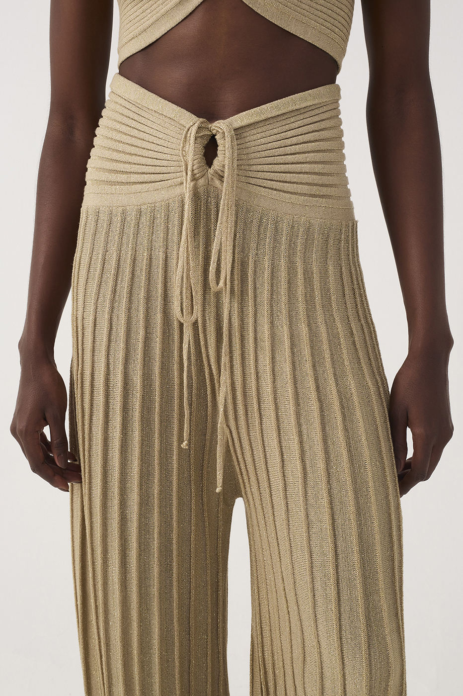 Lurex Knit Pants with Gathered Waistband_5