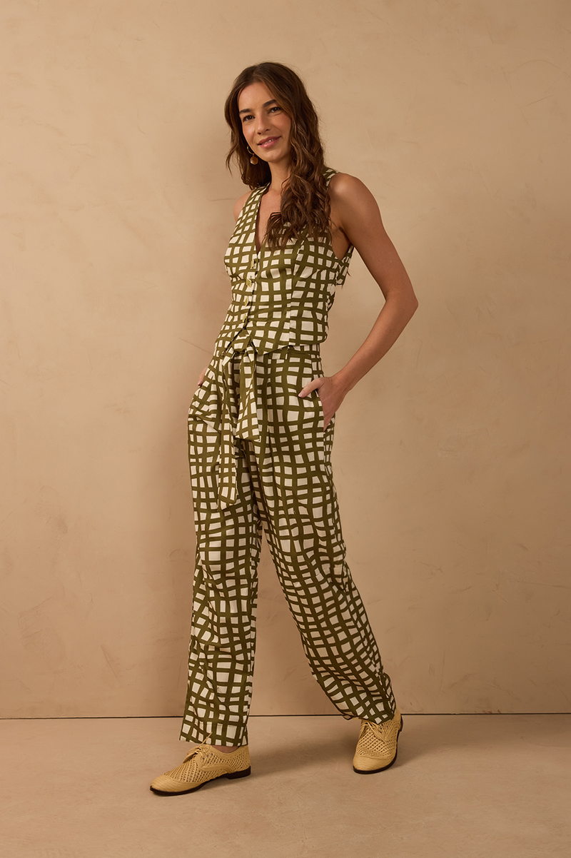 Green Trama Pockets Belted Pants_1