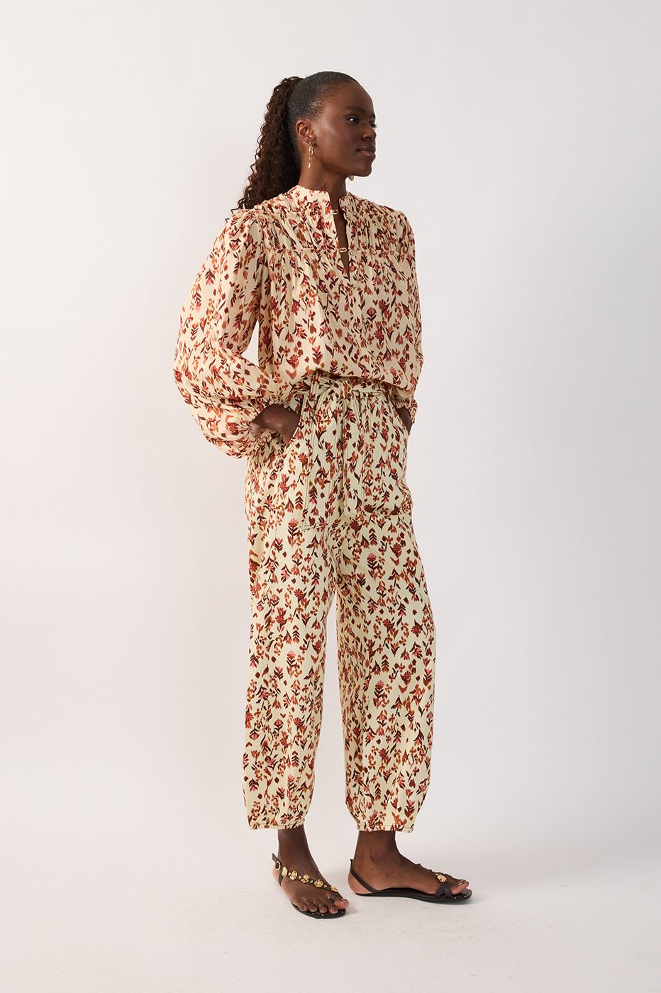 Off-White Belted Pockets Twill Pants_3