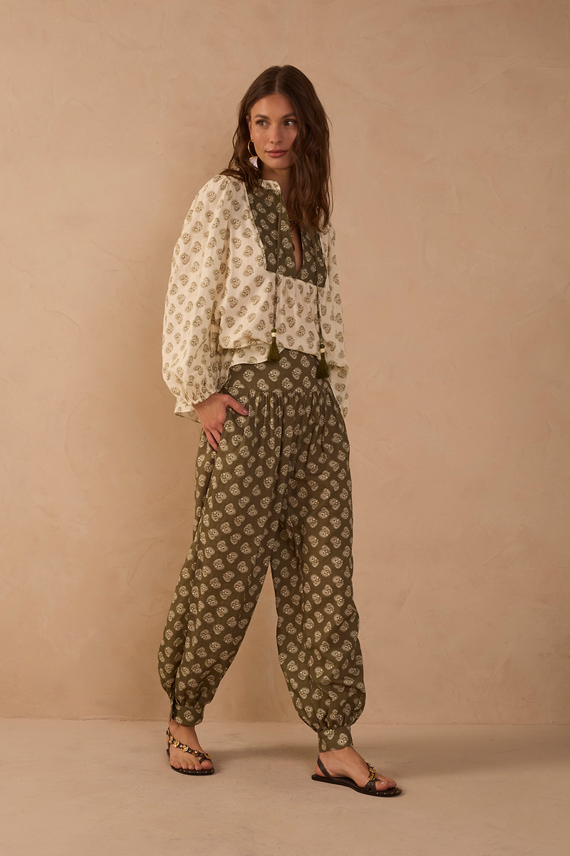 Off-White Pockets Pleated Harem Pants_1