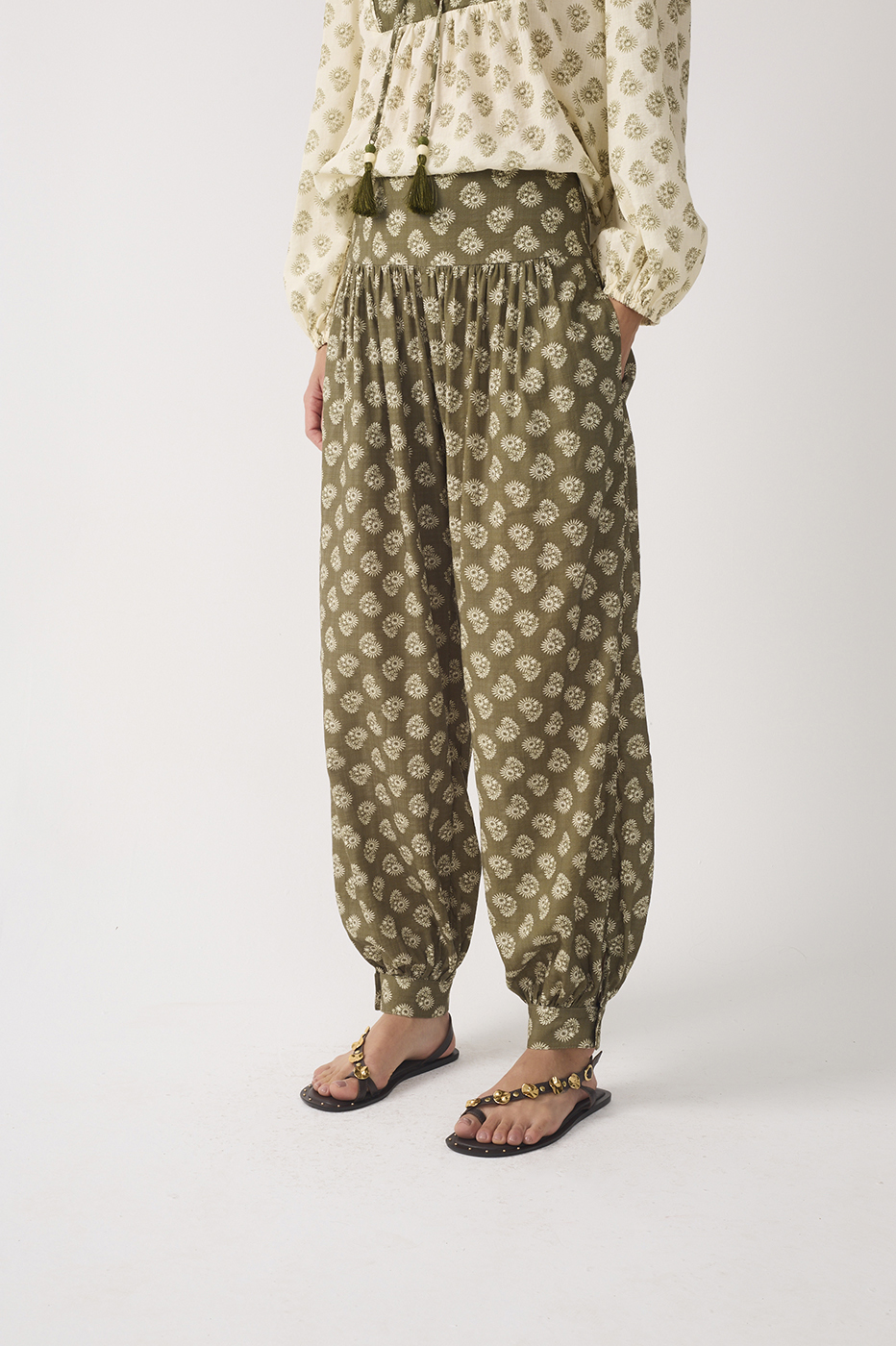 Off-white Miragem Mixed Pockets Pleated Harem Pants_4