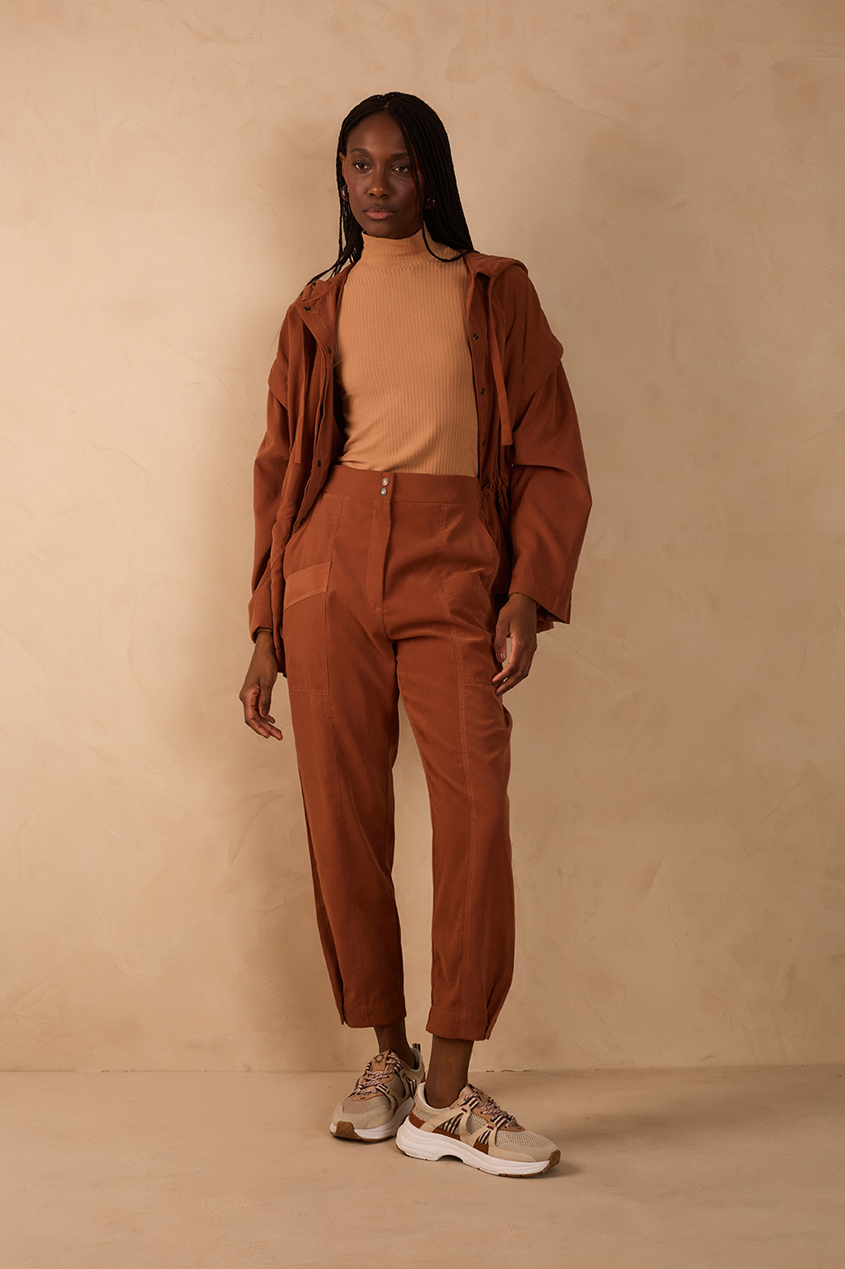 Brown Mate Elastic Waitband Front Pockets Pants