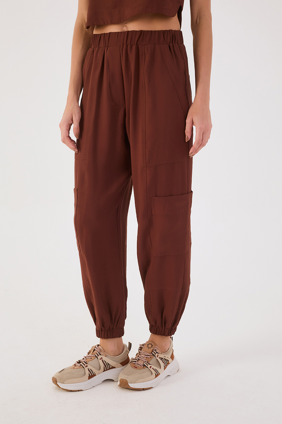 Brown Caffeine Elastic Waist Cuffs Pockets Pants