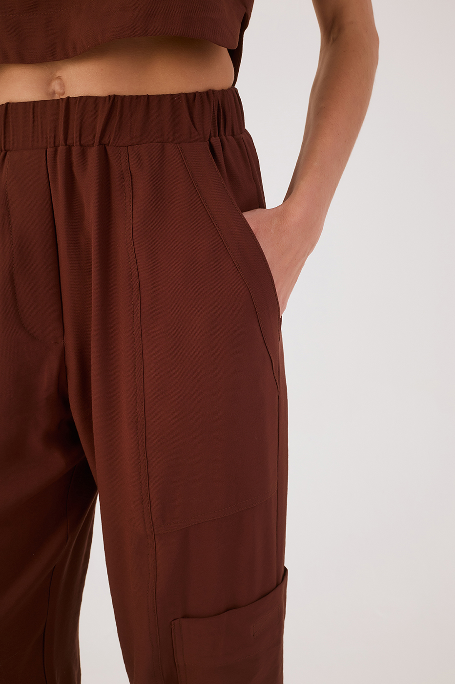Brown Caffeine Elastic Waist Cuffs Pockets Pants