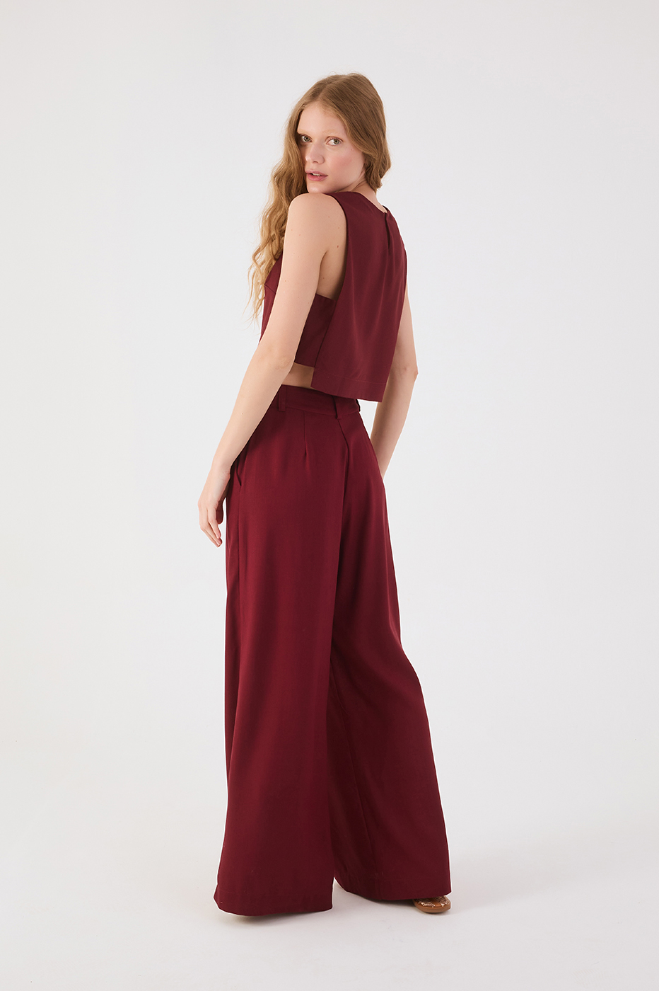 Wine Bossa Pockets Belt Loops Wide-Leg Linen Pants