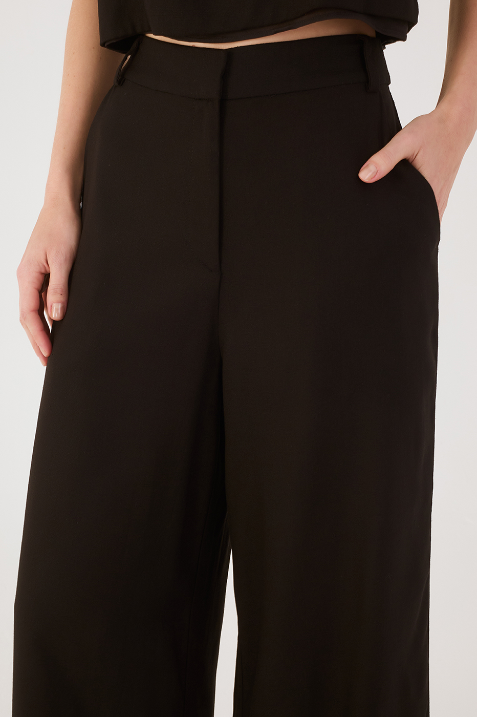 Black Pockets Belt Loops Wide-Leg Linen Pants