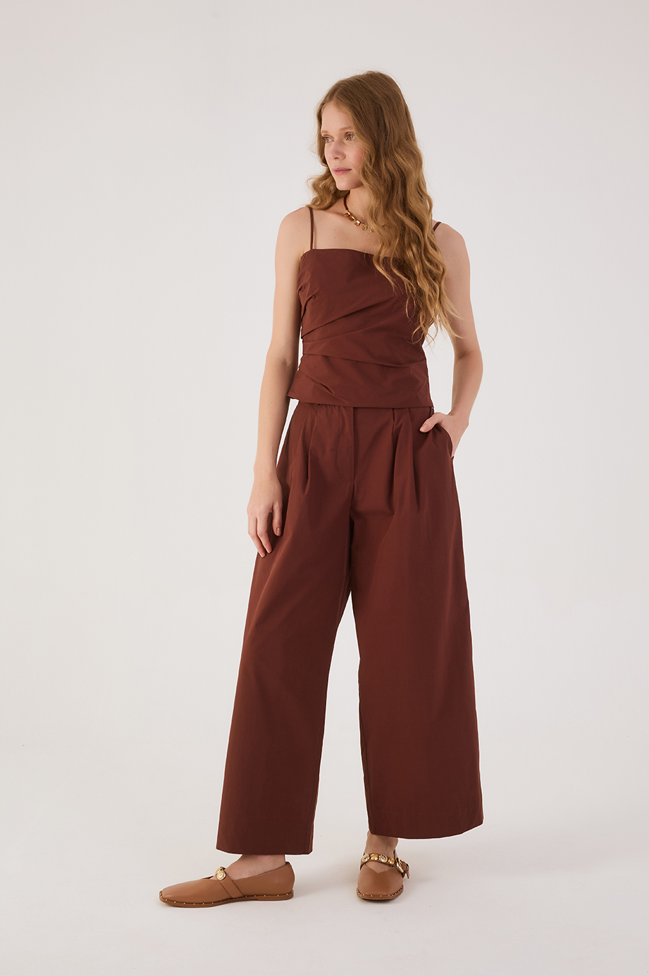 Brown Pleats Elastic Waistline Pockets Cotton Pants