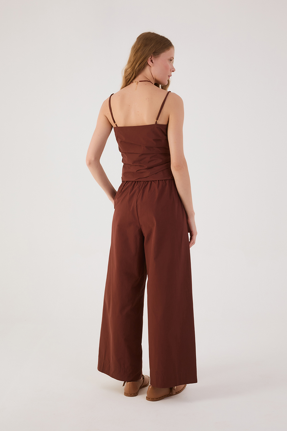 Brown Pleats Elastic Waistline Pockets Cotton Pants