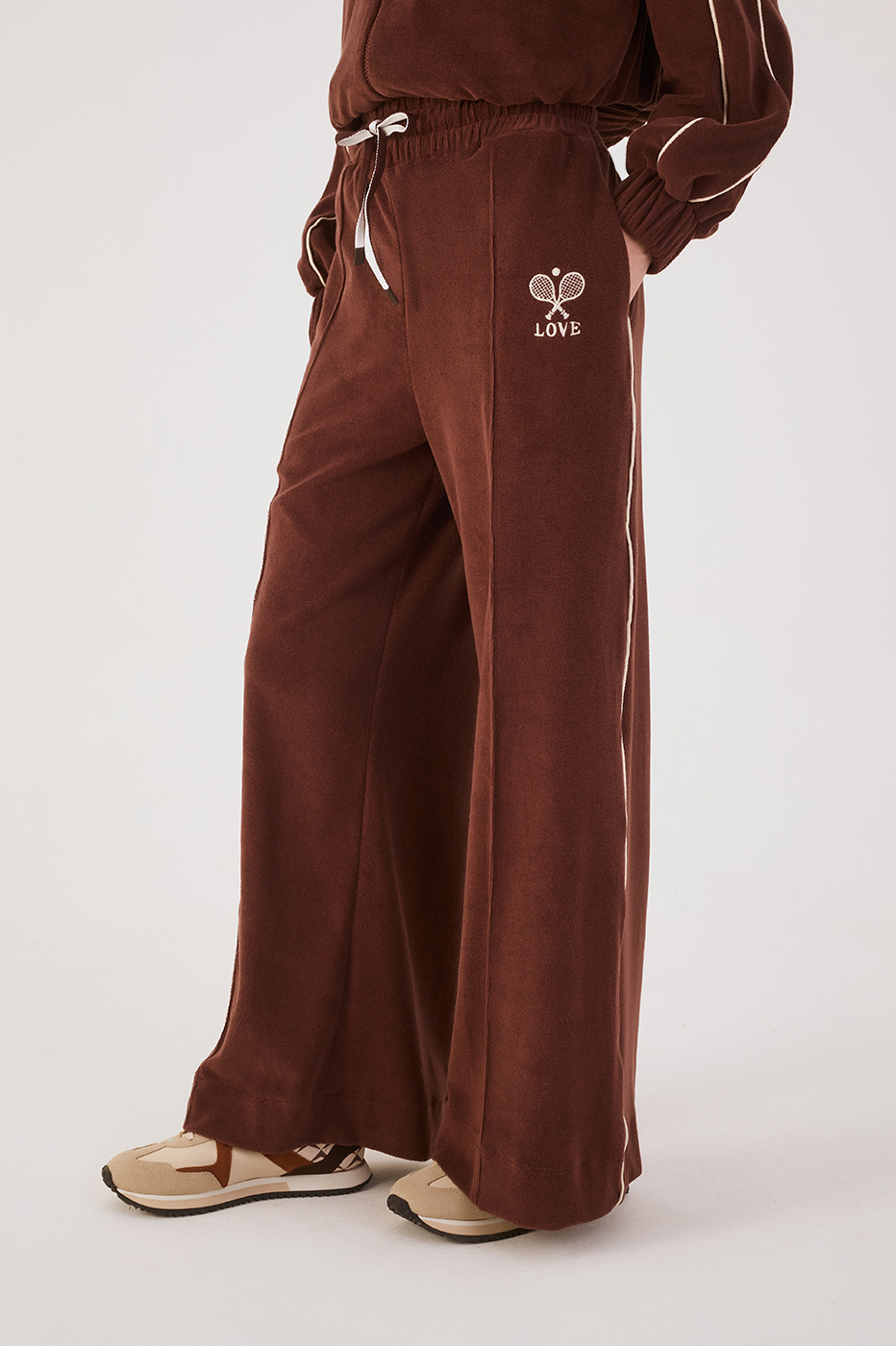 Brown Love Embroidered Drawstring Pockets Fleece Pants