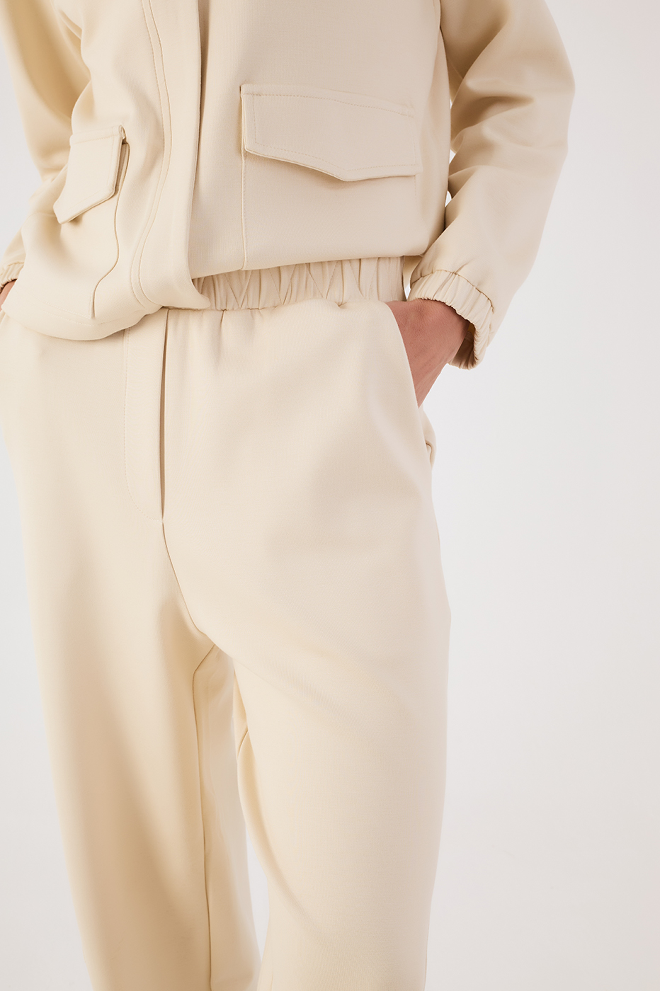Off-White Polvilho Pleated Pants