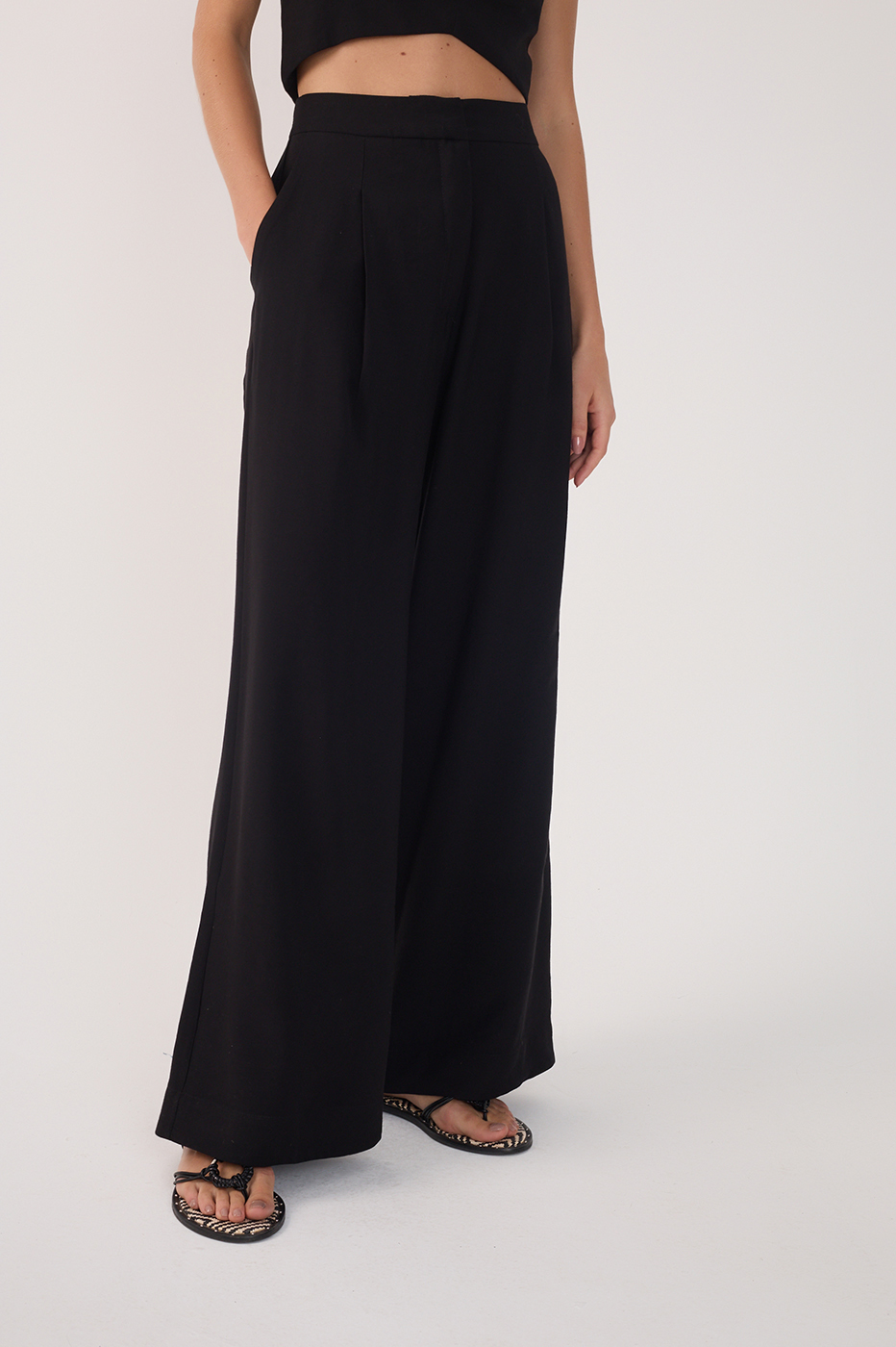 Pleated Lapel Pocket Pants_3