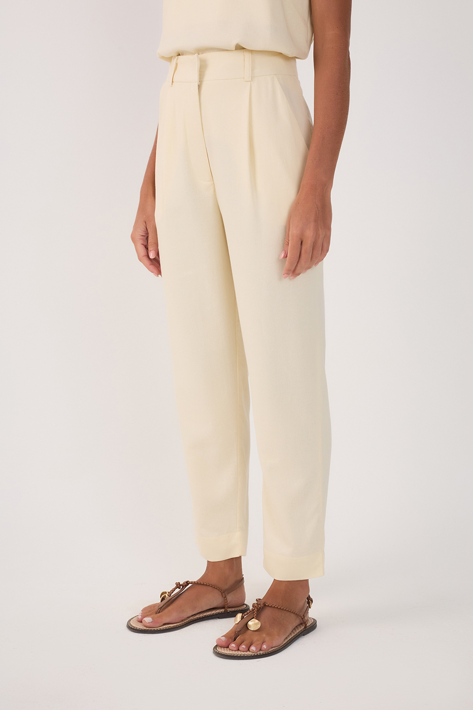 Linen Carrot Pants