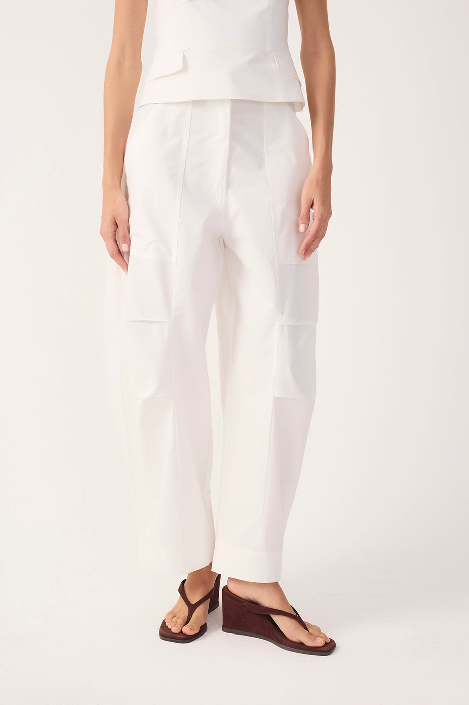 Cotton Pleated Leg Pants_4