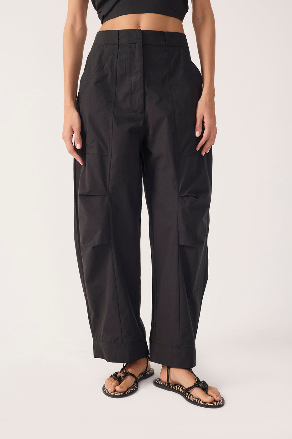 Cotton Pleated Leg Pants_4