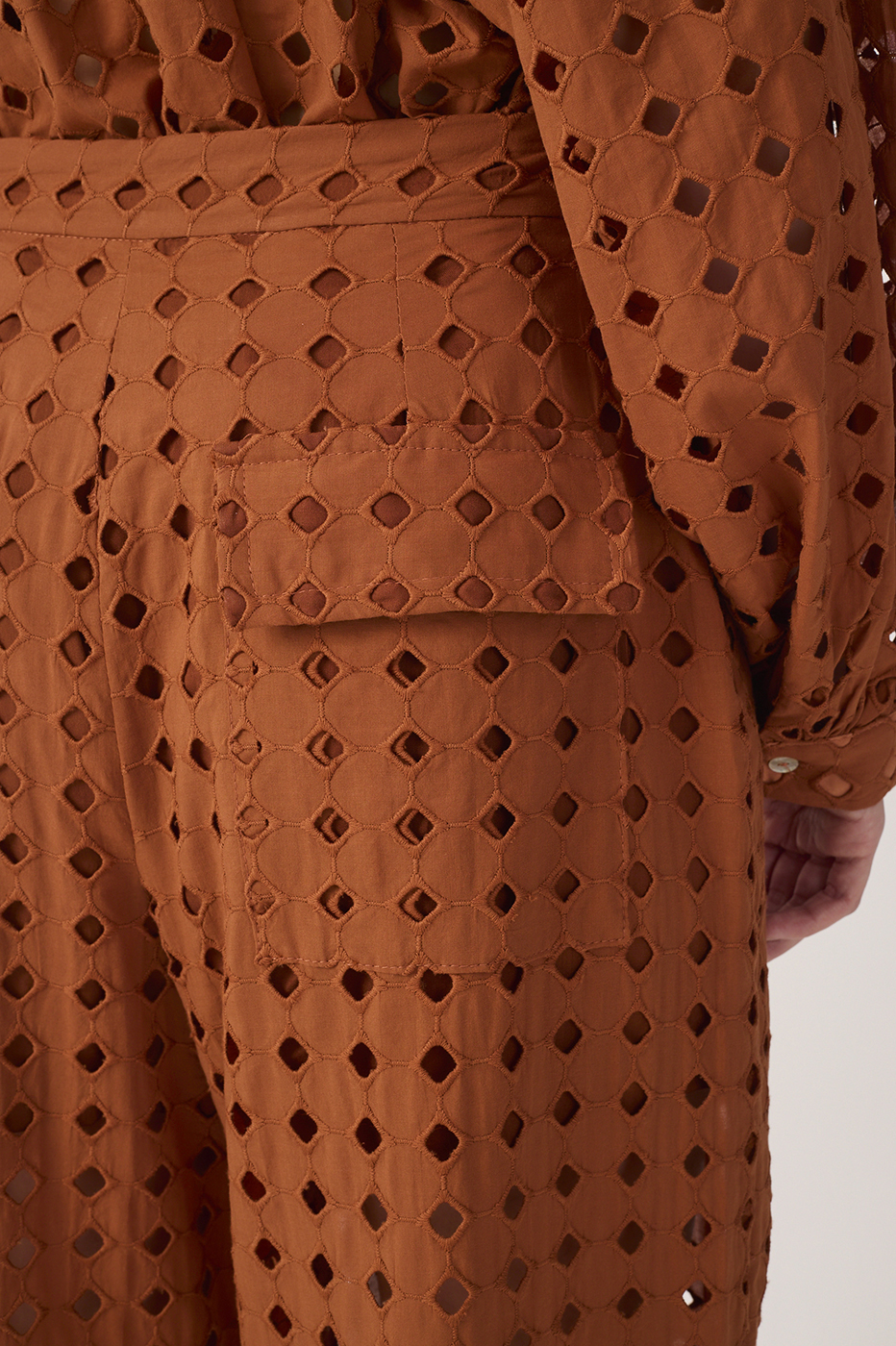 Eyelet Cargo Pocket Pants_6