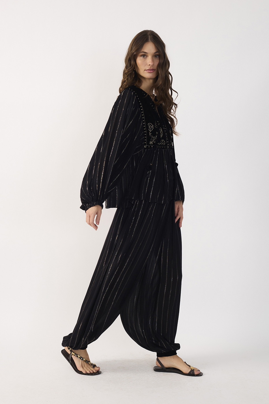 Velvet Detail Cropped Lurex Pants_3