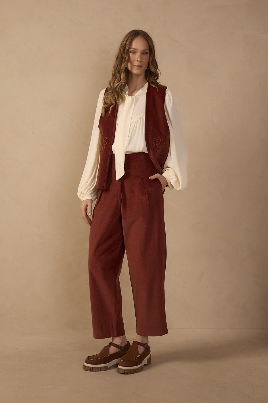 Wide-Leg Corduroy Pants_1