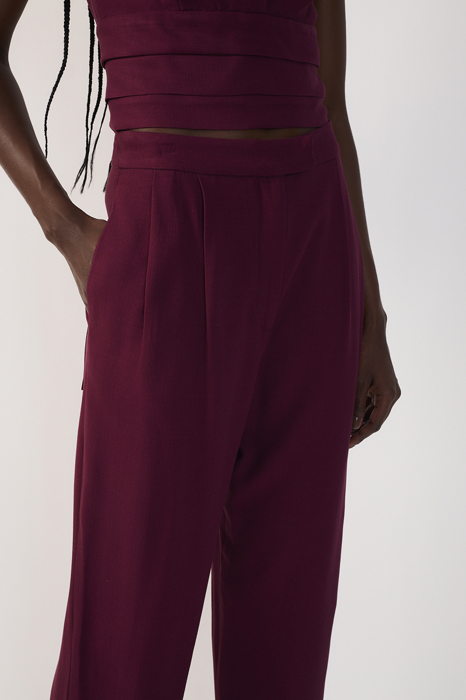 Pleated Tapered Pants_5