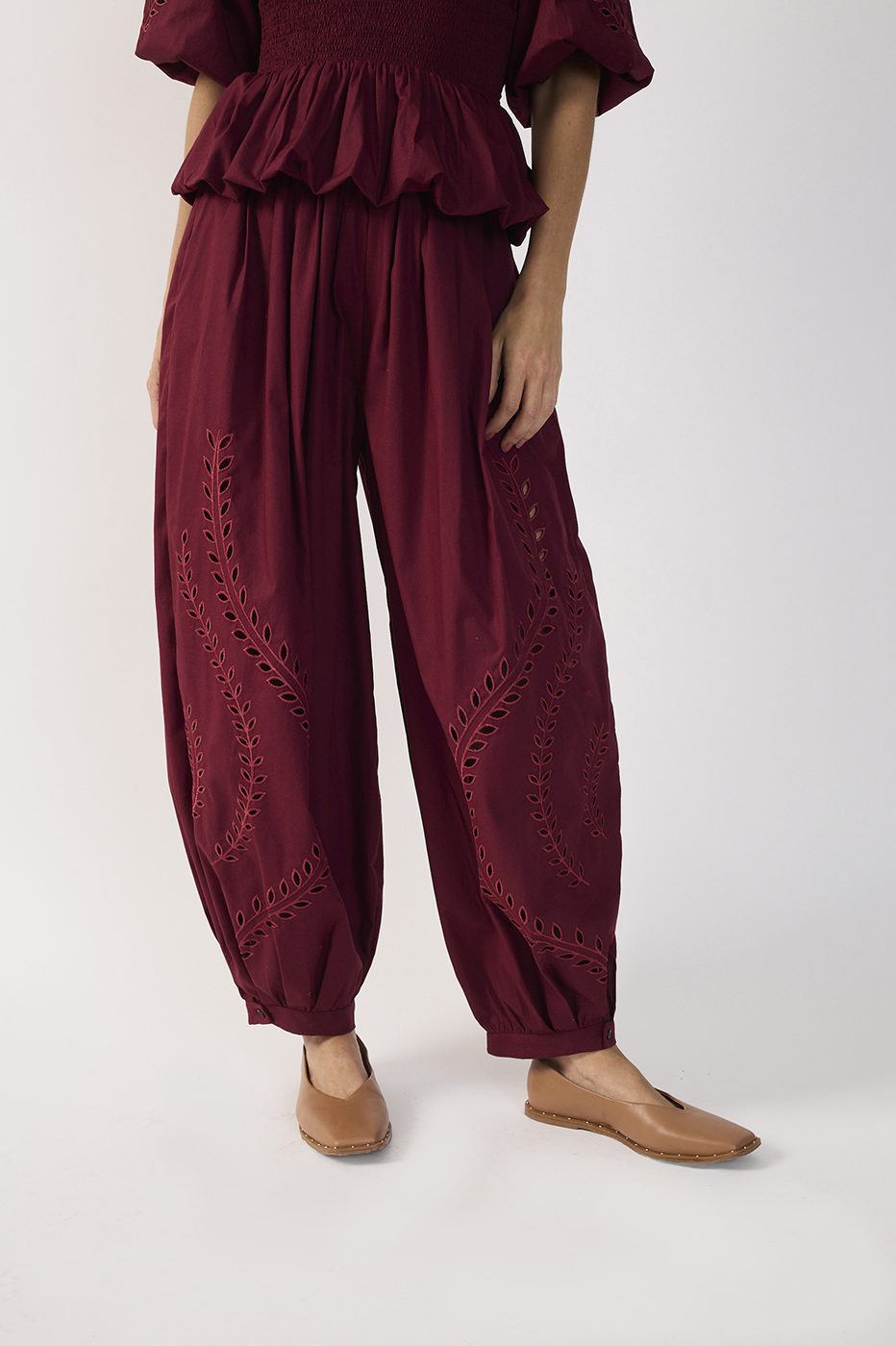 Embroidered Balloon Pants_4
