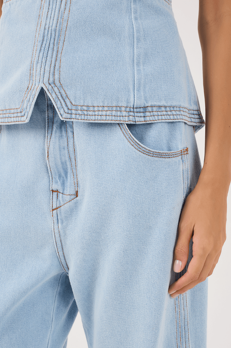 Topstitched Jeans_3
