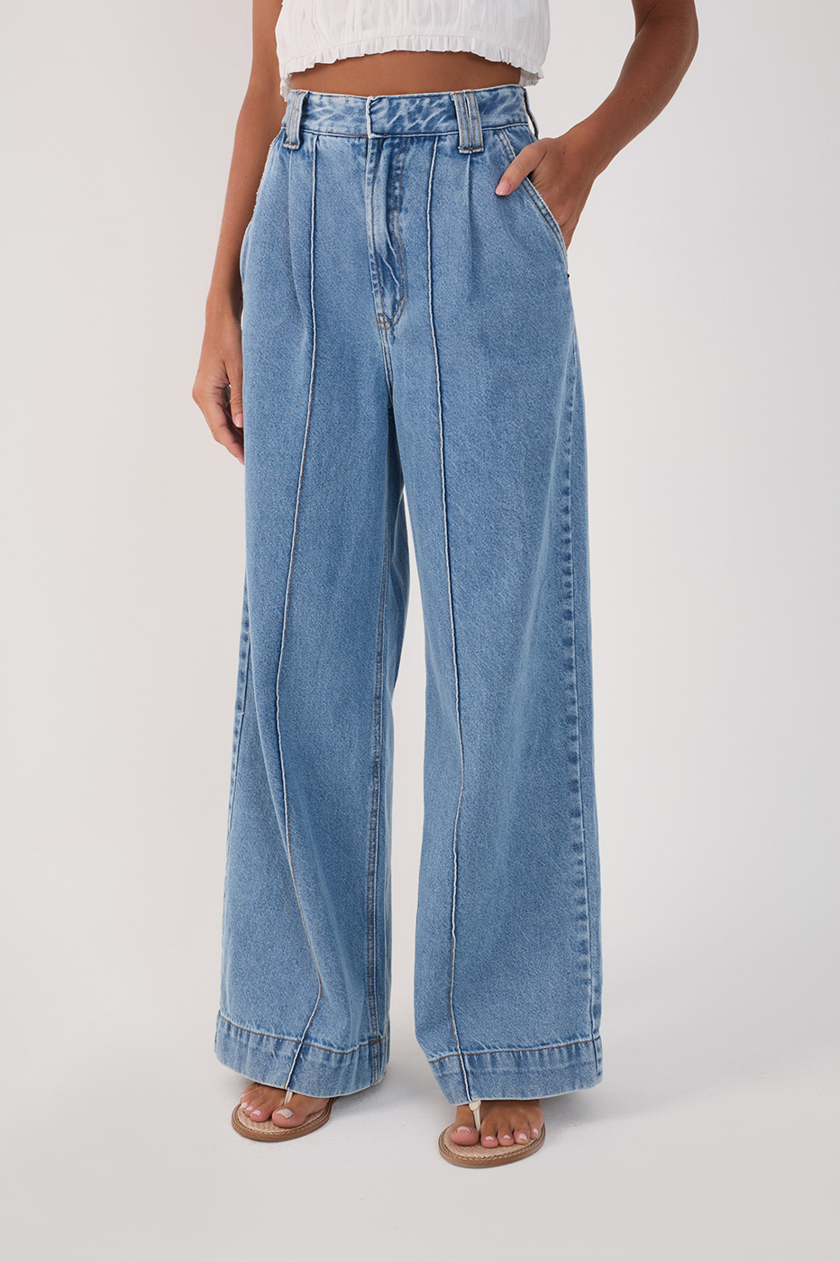Denim Pockets Tailored Pants in Jeans
